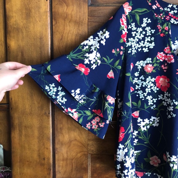 Floral blouse short sleeve - Picture 3 of 4